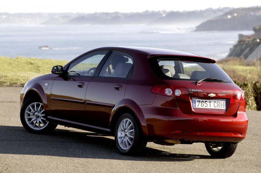  Chevrolet Lacetti 5-Door 2006 года  (фото 20 из 42)